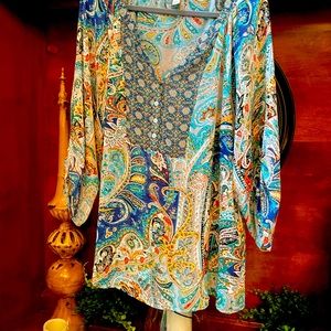 Lightweight top with beautiful colors